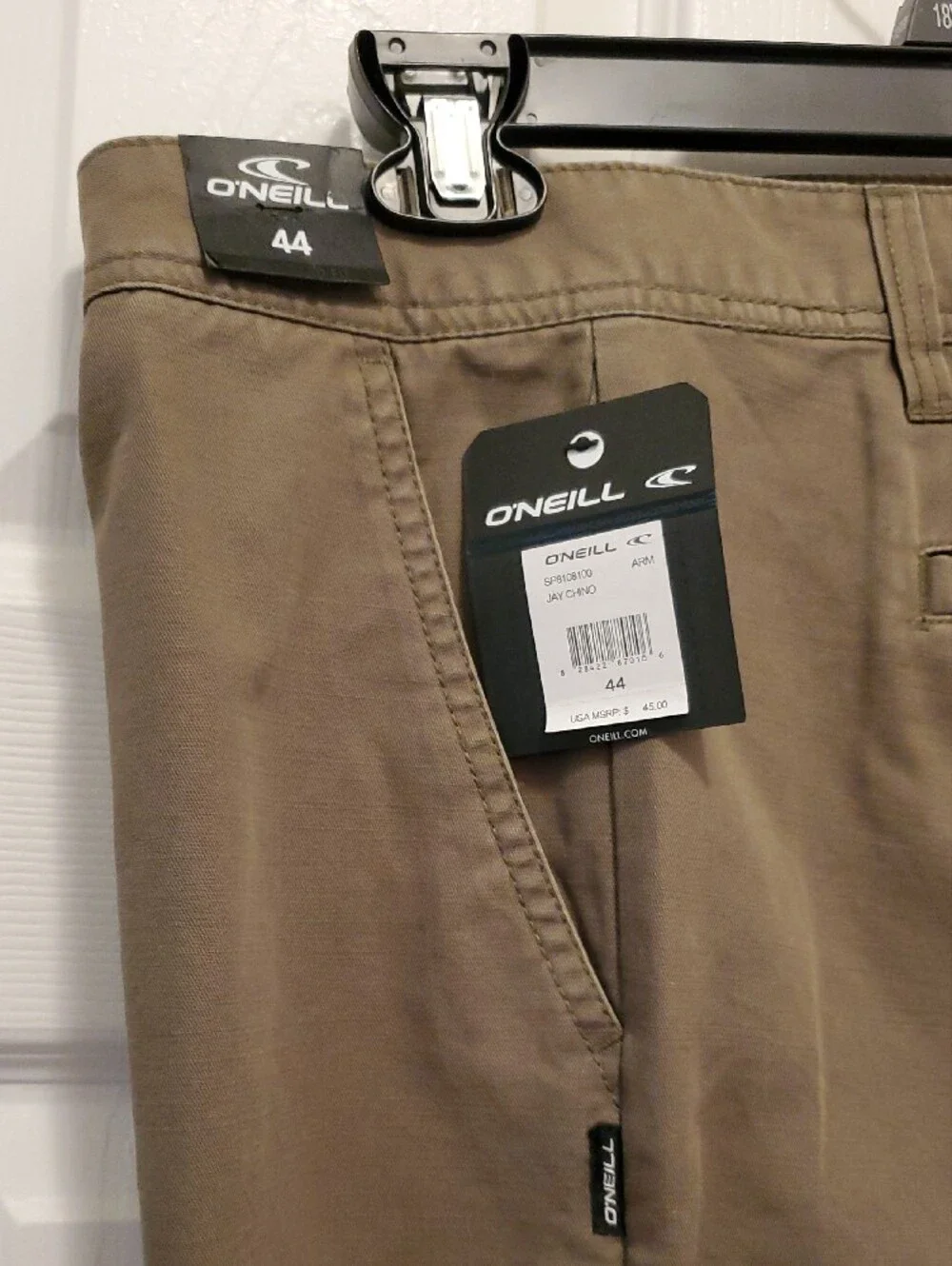 NEW O'Neill Men's Khaki Flat Front Chino Shorts 🌻size 44
